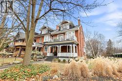 93 DIXON AVENUE  Toronto, ON M4L 1N8