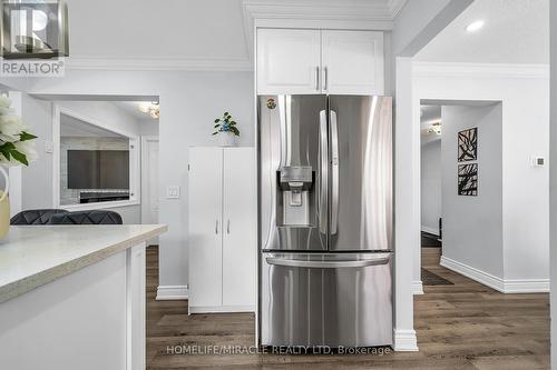 7 Houghton Court, Whitby, ON - Indoor