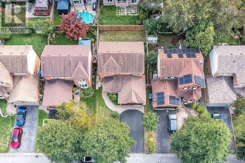 7 Houghton Court, Whitby, ON - Outdoor