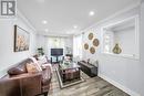 7 Houghton Court, Whitby, ON  - Indoor Photo Showing Living Room 