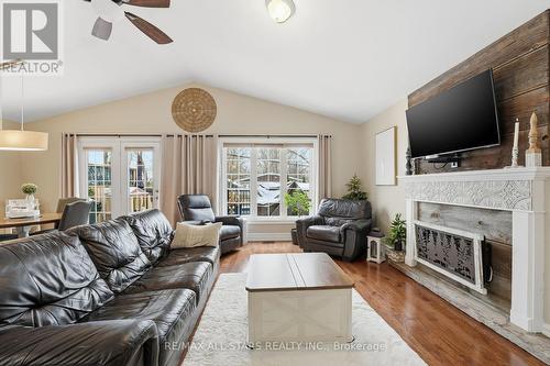 167 Silas Boulevard, Georgina, ON - Indoor Photo Showing Living Room With Fireplace