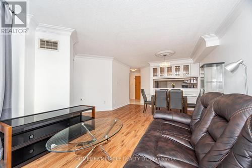 208 - 236 Albion Road, Toronto, ON - Indoor