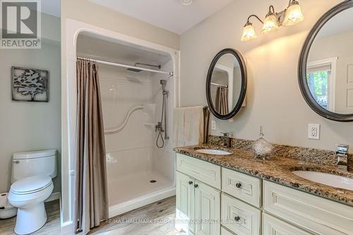 284 Lake Dalrymple Road, Kawartha Lakes, ON - Indoor Photo Showing Bathroom