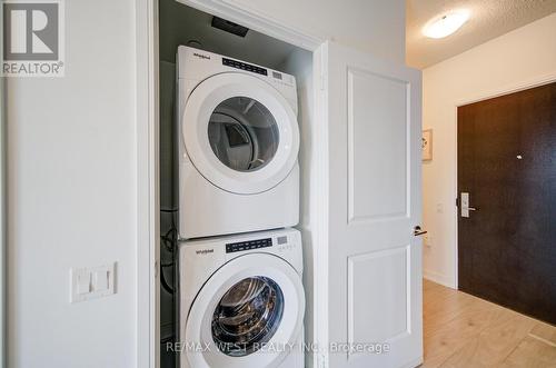 908 - 8 Nahani Way, Mississauga, ON - Indoor Photo Showing Laundry Room