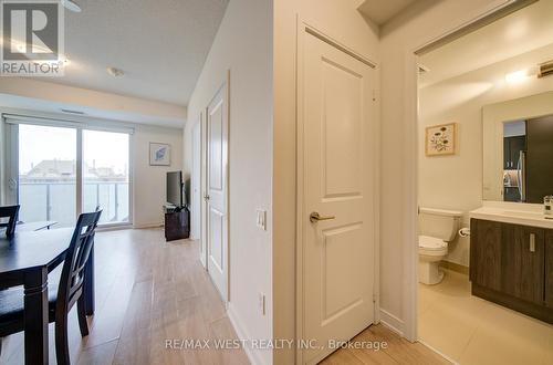 908 - 8 Nahani Way, Mississauga, ON - Indoor Photo Showing Other Room