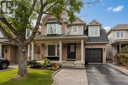 2117 DUNMORE AVENUE  Burlington, ON L7L 6V8