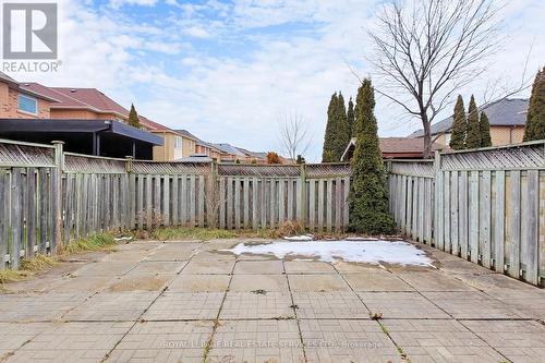 908 STONEBRIDGE AVENUE  Mississauga, ON L5V 2L5