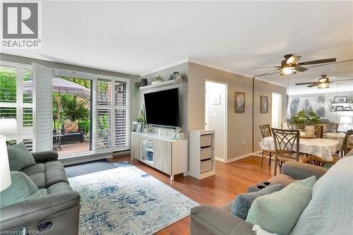 36 Hayhurst Road Unit# 159, Brantford, ON - Indoor Photo Showing Living Room