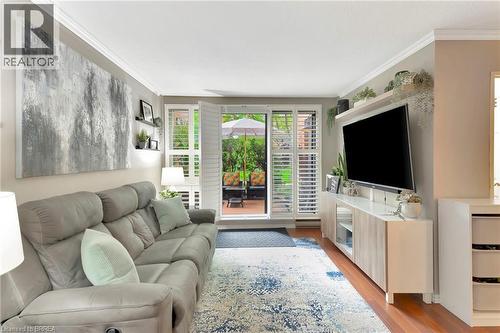 36 Hayhurst Road Unit# 159, Brantford, ON - Indoor Photo Showing Living Room