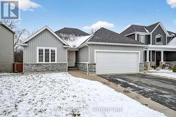 4032 VILLAGE CREEK DRIVE  Fort Erie (Stevensville), ON L0S 1S0