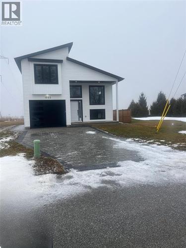 1552 MELWOOD DRIVE  St Clair, ON N0N 1B0