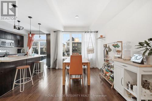 322 Citrine Street, Ottawa, ON - Indoor Photo Showing Kitchen With Upgraded Kitchen