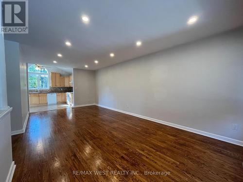 25 Norman Avenue, King, ON - Indoor Photo Showing Other Room