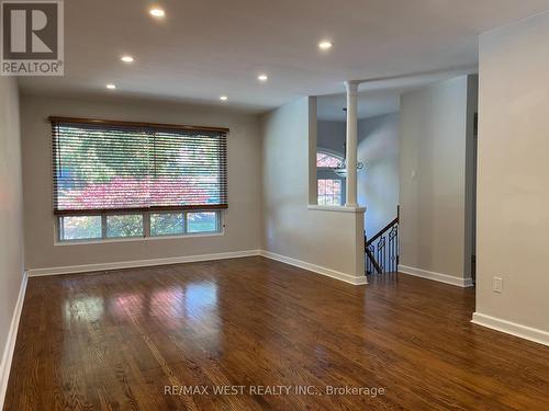 25 Norman Avenue, King, ON - Indoor Photo Showing Other Room