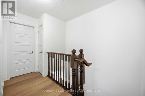142 Christopher Road, Oakville, ON - Indoor Photo Showing Other Room
