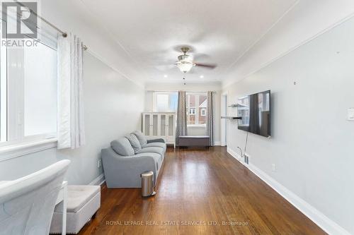 136 Ivon Avenue, Hamilton, ON - Indoor