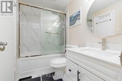 Semi-Ensuite Bathroom - 