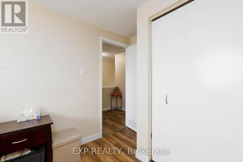 102 The Country Way, Kitchener, ON - Indoor Photo Showing Other Room