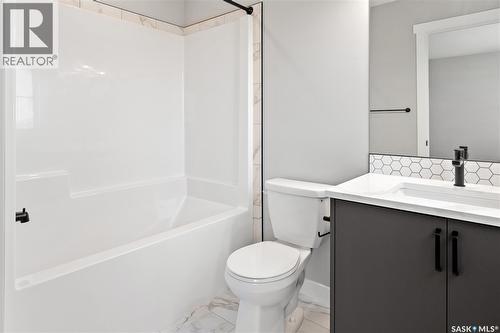 3072 Dumont Way, Regina, SK - Indoor Photo Showing Bathroom