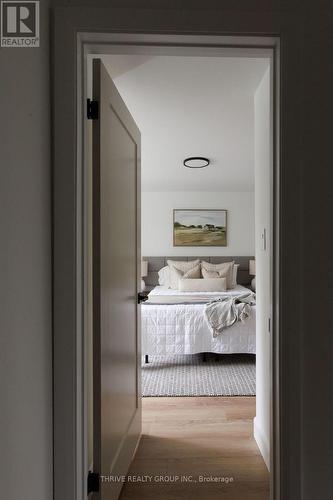 73 - 35 Waterman Avenue, London South (South R), ON - Indoor