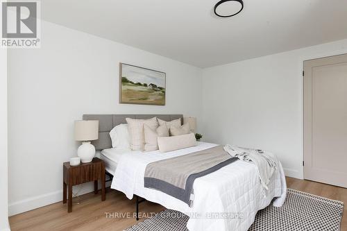 73 - 35 Waterman Avenue, London South (South R), ON - Indoor Photo Showing Bedroom