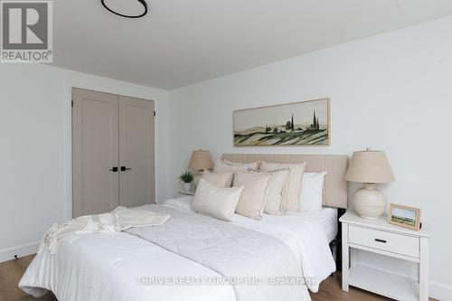 73 - 35 Waterman Avenue, London South (South R), ON - Indoor Photo Showing Bedroom
