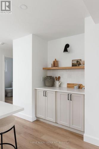 73 - 35 Waterman Avenue, London South (South R), ON - Indoor