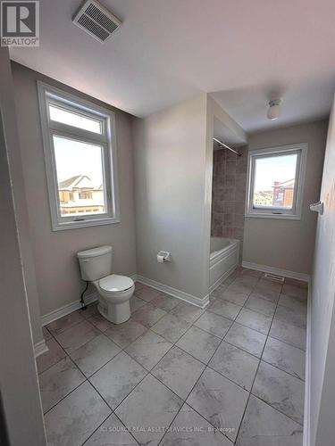 41 Bentgrass Drive, Welland, ON - Indoor Photo Showing Bathroom