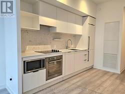 2518 - 82 DALHOUSIE STREET  Toronto, ON M5B 0C5