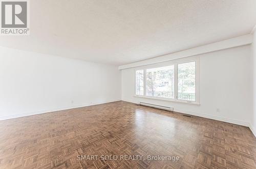 75 Stockdale Crescent, Richmond Hill, ON - Indoor Photo Showing Other Room