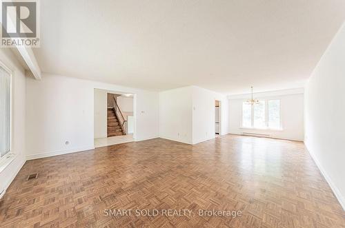 75 Stockdale Crescent, Richmond Hill, ON - Indoor Photo Showing Other Room