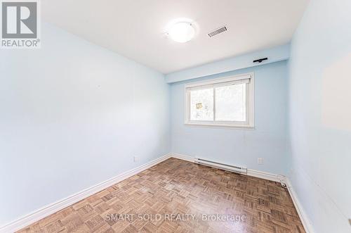75 Stockdale Crescent, Richmond Hill, ON - Indoor Photo Showing Other Room