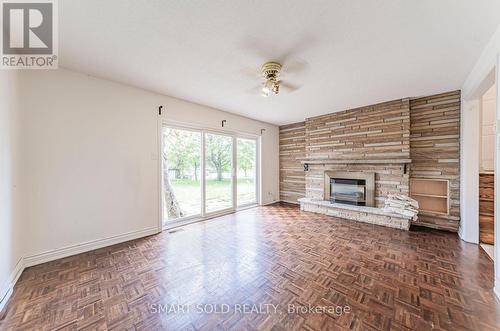 75 Stockdale Crescent, Richmond Hill, ON - Indoor Photo Showing Living Room With Fireplace