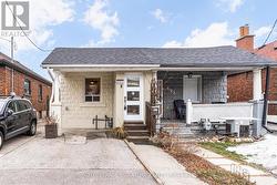493 JANE STREET  Toronto, ON M6S 4A1