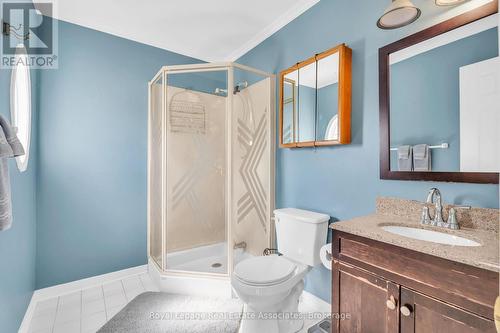 2543 Scarth Court, Mississauga, ON - Indoor Photo Showing Bathroom