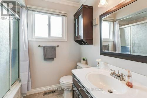 2557 Brasilia Circle, Mississauga, ON - Indoor Photo Showing Bathroom