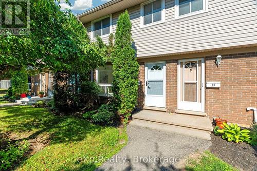 38 - 88 AVONWOOD DRIVE  Stratford, ON N4Z 1B3