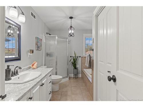 40 Eugene Crt, Dieppe, NB 