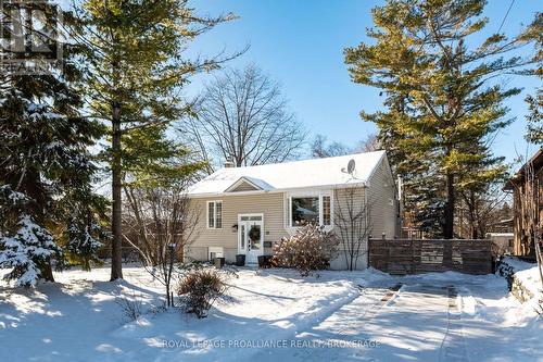 35 MONTGOMERY BOULEVARD  Kingston (City Southwest), ON K7M 3N7