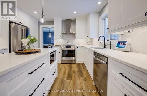 451 Knightsbridge Court, Waterloo, ON - Indoor Photo Showing Kitchen With Stainless Steel Kitchen With Upgraded Kitchen