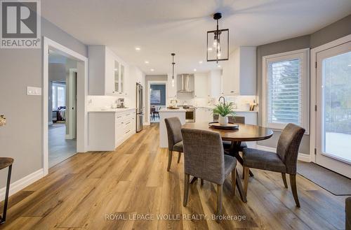451 Knightsbridge Court, Waterloo, ON - Indoor Photo Showing Dining Room