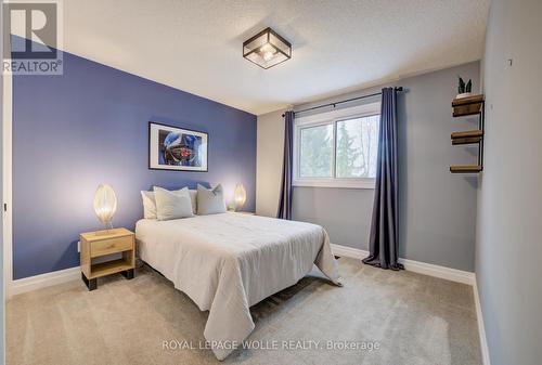 451 Knightsbridge Court, Waterloo, ON - Indoor Photo Showing Bedroom