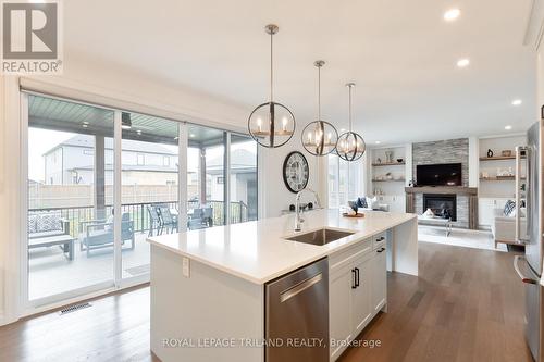 Open Concept Living - 6447 Storey Chase, London South (South V), ON - Indoor Photo Showing Kitchen With Upgraded Kitchen