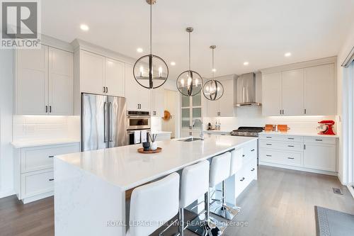 6447 Storey Chase, London South (South V), ON - Indoor Photo Showing Kitchen With Upgraded Kitchen