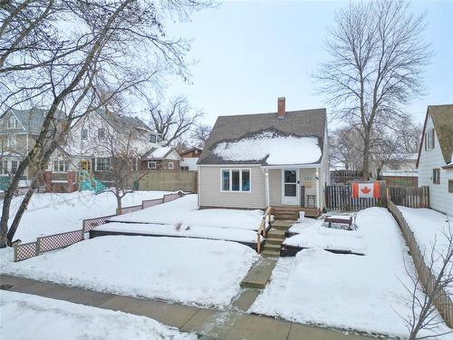 351 Dennis Street  Brandon, MB R7A 5E2