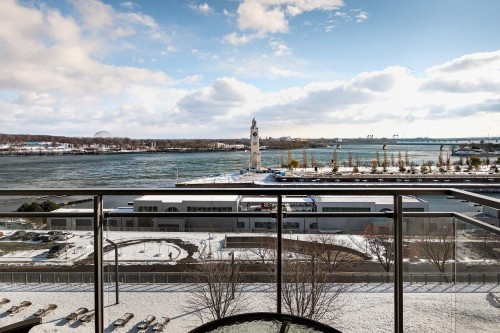 View - 611-901 Rue De La Commune E., Montréal (Ville-Marie), QC - Outdoor With Body Of Water With View