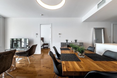 Dining Room - 611-901 Rue De La Commune E., Montréal (Ville-Marie), QC - Indoor