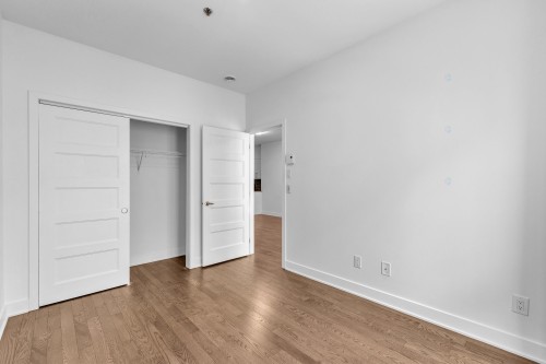 Bedroom - 205-191 Av. Brock S., Montréal-Ouest, QC - Indoor Photo Showing Other Room
