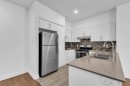 Kitchen - 205-191 Av. Brock S., Montréal-Ouest, QC  - Indoor Photo Showing Kitchen With Double Sink 