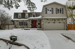 26 White Pine Drive  Beaconsfield, QC H9W 5E3